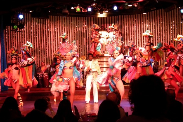 <p>Actuación del cabaret Parisien en el Hotel Nacional de La Habana (2011).</p>