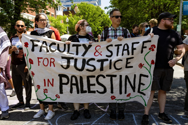 <p>Manifestantes a favor de Palestina en la Universidad George Washington (EEUU), en mayo de 2024. / <strong>Diane Krauthamer</strong></p>