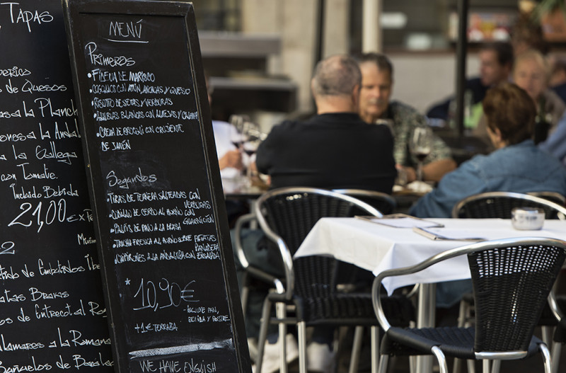 Menú a 10,90 euros en una terraza en Barcelona.