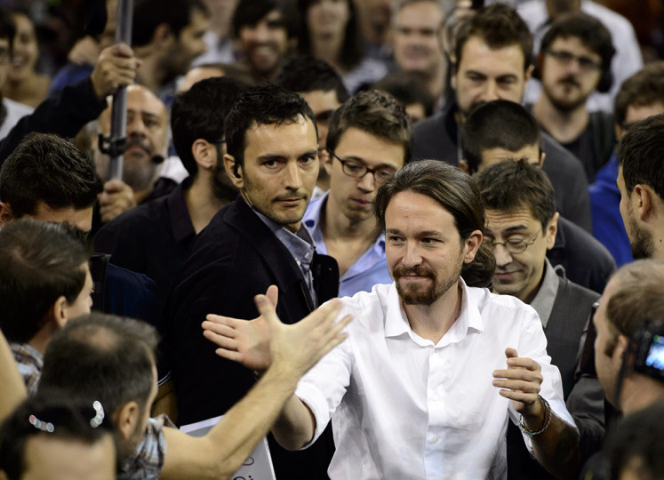 <p>Pablo Iglesias, líder de Podemos, seguido de Juan Carlos Monedero e Íñigo Errejón, a su llegada a un mitin del partido.</p>