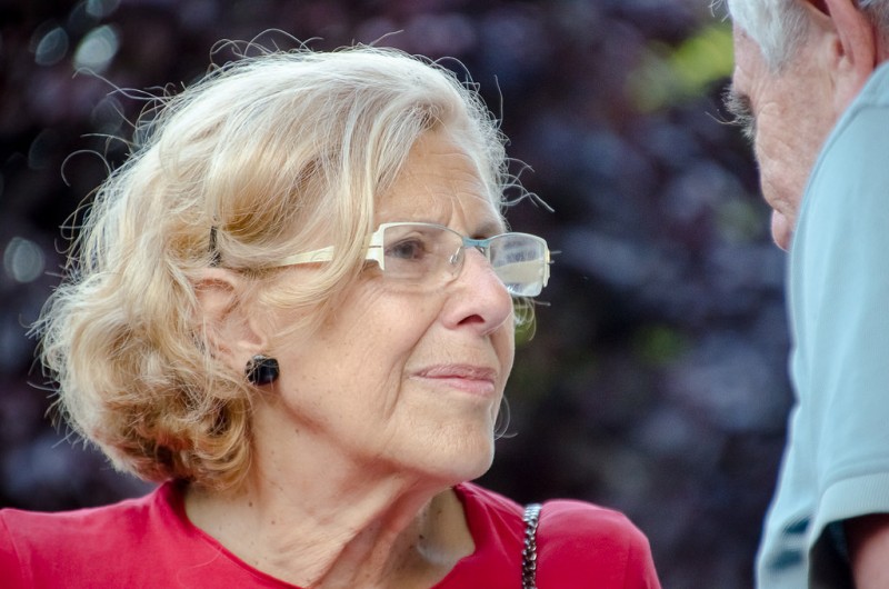 Manuela Carmena, en el parque del Retiro.