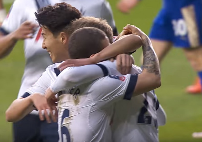 <p>Jugadores del Tottenham celebran un gol</p>