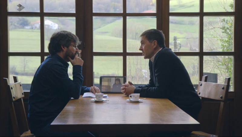 <p>Arnaldo Otegui y Jordi Évole durante el programa Salvados</p>