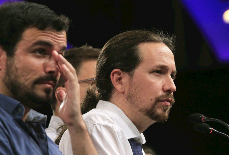 <p>Pablo Iglesias,  Alberto Garzón e Íñigo Errejón, durante la rueda de prensa que siguió al escrutinio.</p>
