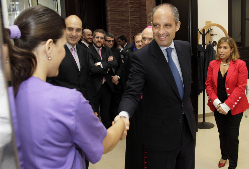 <p>Francisco Camps en la inauguración de la sede de la Universidad Católica de Valencia</p>