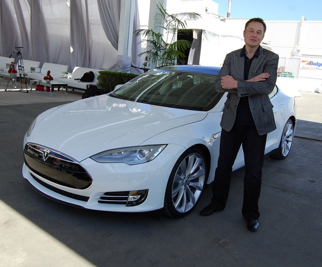 <p>Elon Musk, Director de <em>Tesla Motors</em></p>