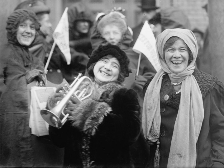 <p>Sufragistas norteamericanas en una manifestación en 1913.</p>