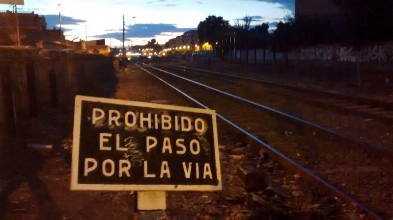 <p>Panorama de las vías a la altura del paso a nivel de Santiago el Mayor. Murcia. </p>