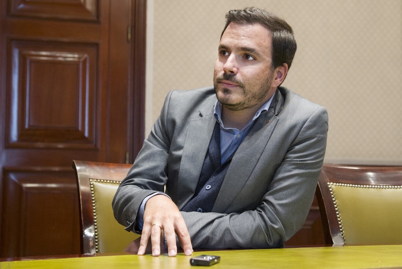 <p>Alberto Garzón, durante la entrevista.</p>