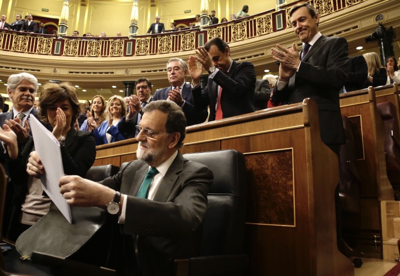 <p>Mariano Rajoy, en su escaño, durante la moción de censura, el 31 de mayo. </p>