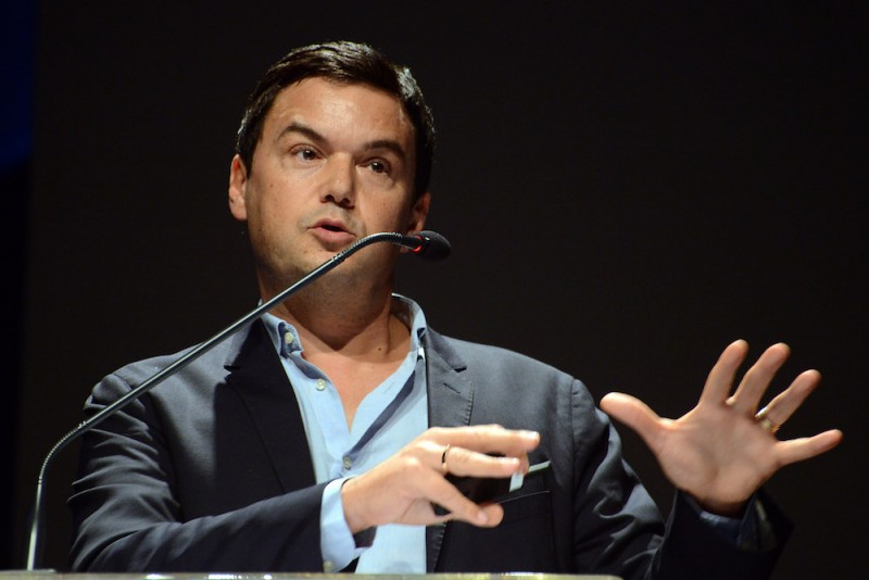 <p>Thoma Piketty en la conferencia de Fronteiras do Pensamento en Porto Alegre (2017).</p>