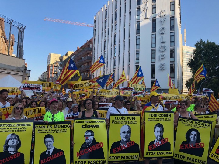 <p>Manifestación en Barcelona, el 14 de julio, pidiendo la liberación de los políticos presos. </p>