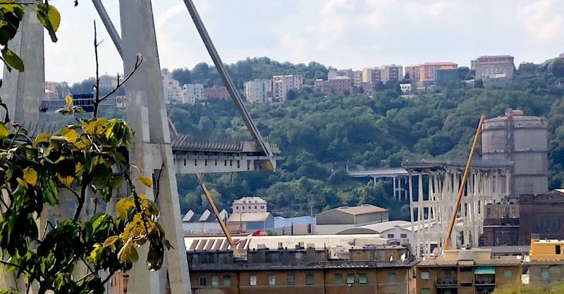 <p>El puente Morandi de Génova, después de desplomarse en el verano de 2018. </p>