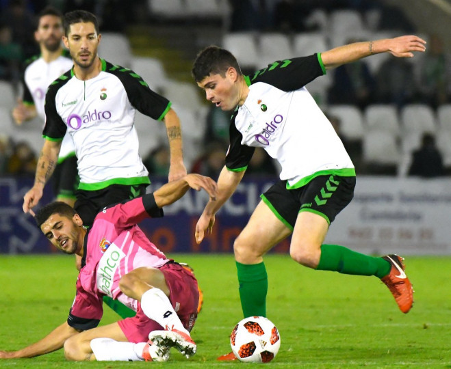 <p>Choque durante el Real Racing de Santander - Real Sociedad Gimnástica de Torrelavega. </p>