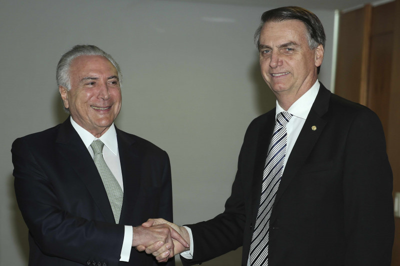 <p>Michel Temer se reúne con el presidente electo Jair Bolsonaro en el Palacio de Planalto.</p>