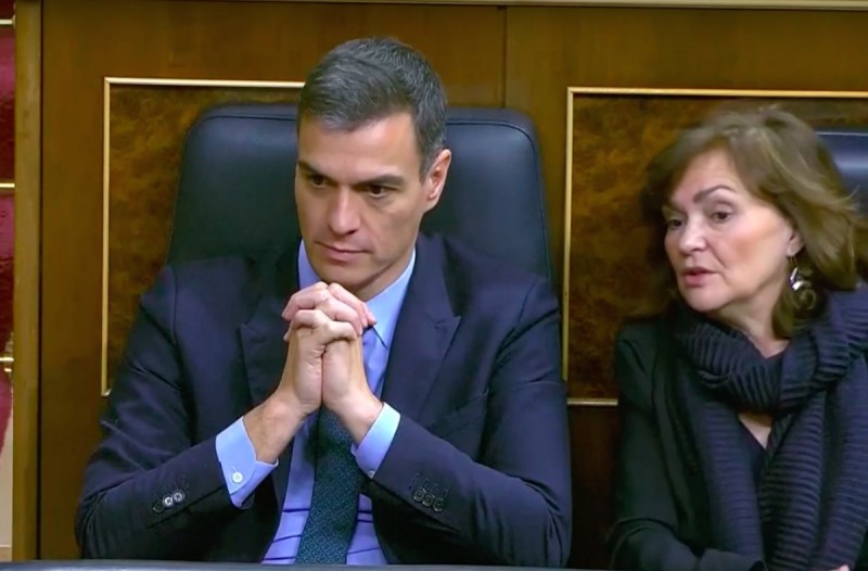 <p>Pedro Sánchez y Carmen Calvo durante la votación de los Presupuestos generales el 13 de febrero de 2019.</p>
