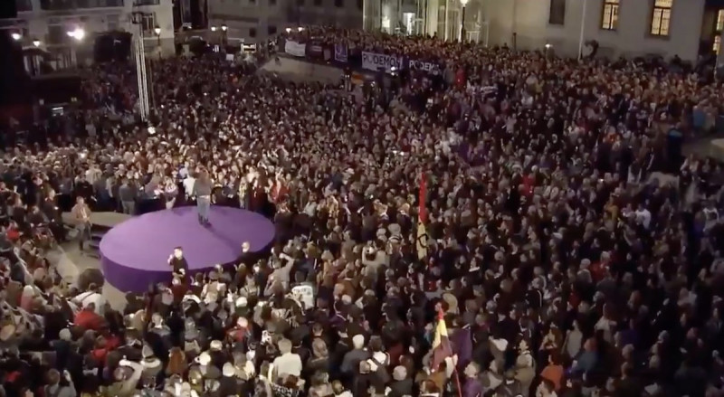 <p>Mitin de Pablo Iglesias en la plaza del Reina Sofía, el pasado 23 de marzo.</p>
