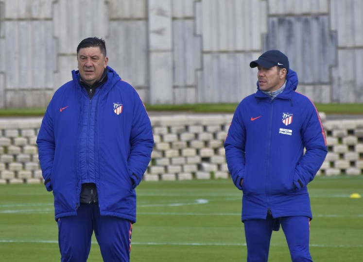 <p>Germán Burgos y Simeone durante un entrenamiento.</p>