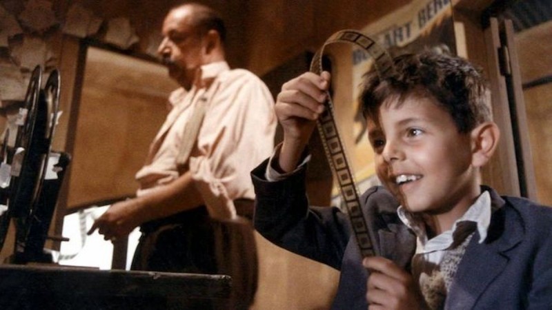 <p>Fotograma de la película <em>Cinema Paradiso </em>(1988).</p>