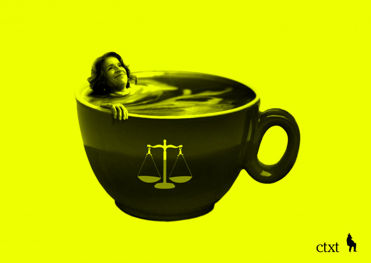 <p>Relaxing Cup of Tribunal de Cuentas</p>