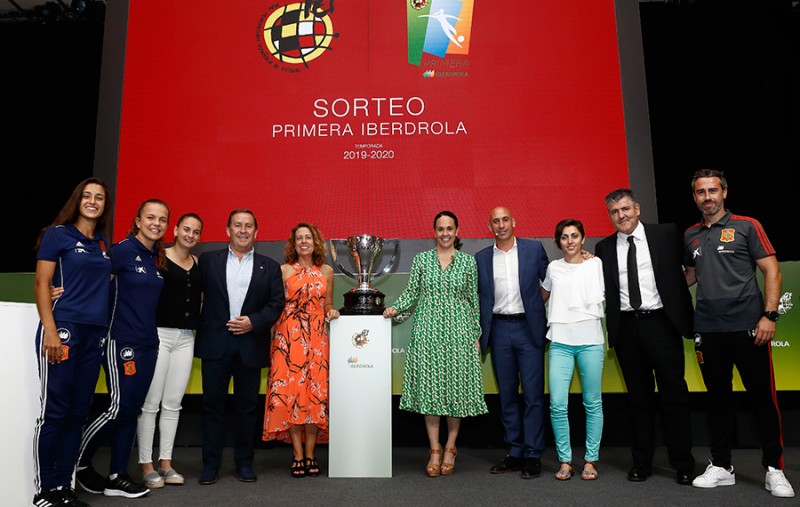 <p>Presentación del calendario de la liga de fútbol femenino, ahora llamada Primera Iberdrola.</p>