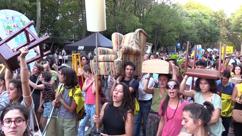 <p>Manifestación por el derecho a la vivienda en Lisboa el día 29 de septiembre, organizada por diversos colectivos sociales.</p>