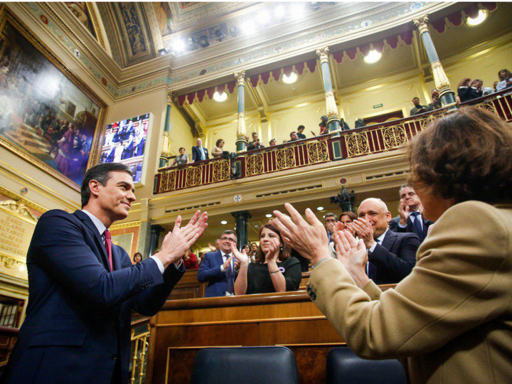 <p>Pedro Sánchez, tras ser elegido presidente del gobierno.</p>