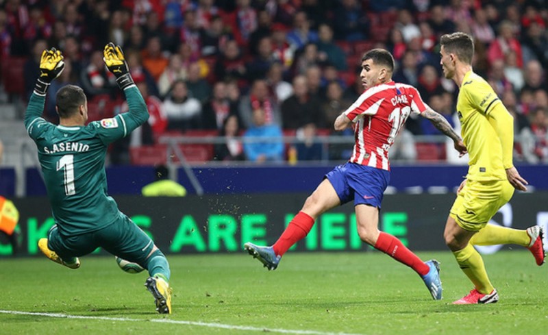 <p>El remate de Ángel Correa que batió a Asenjo para el 1-0 del Atlético</p>