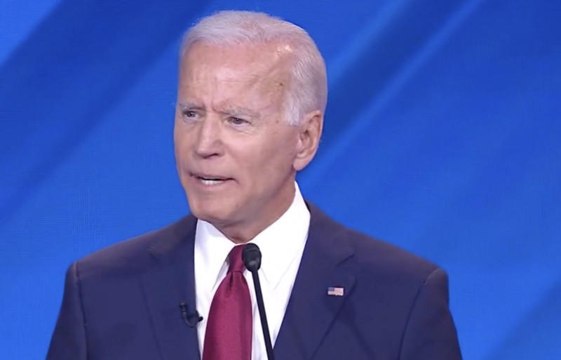 <p>El candidato presidencial demócrata y exvicepresidente de EEUU, Joe Biden, durante un debate en la CNN</p>