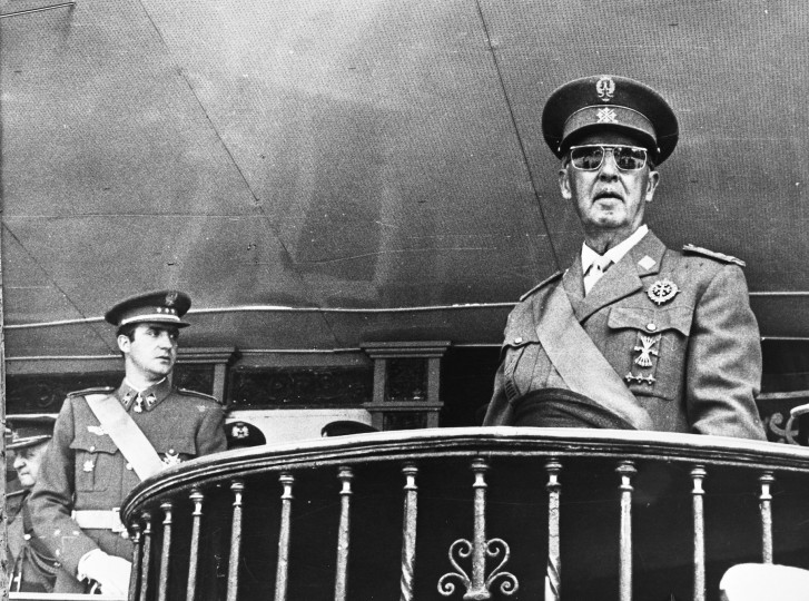 <p>Juan Carlos de Borbón y Francisco Franco, en 1969.</p>