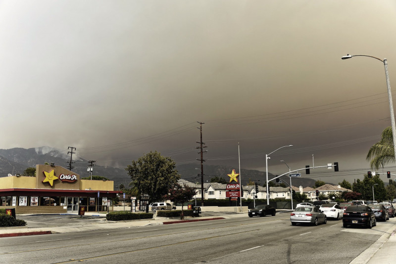 <p>Los incendios de California vistos desde Monrovia, Los Ángeles. </p>