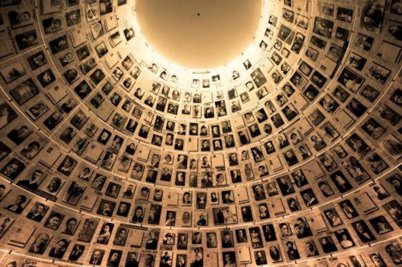 <p>In memoriam de las víctimas del Holocausto en el instituto Yad Vashem. </p>