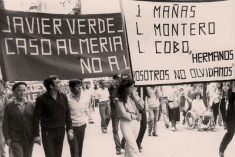 <p>Manifestación para reclamar justicia en el Caso Almería a principios de los ochenta.</p>