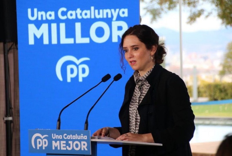 <p>La presidenta de la Comunidad de Madrid se suma a la campaña del PP en Barcelona. </p>