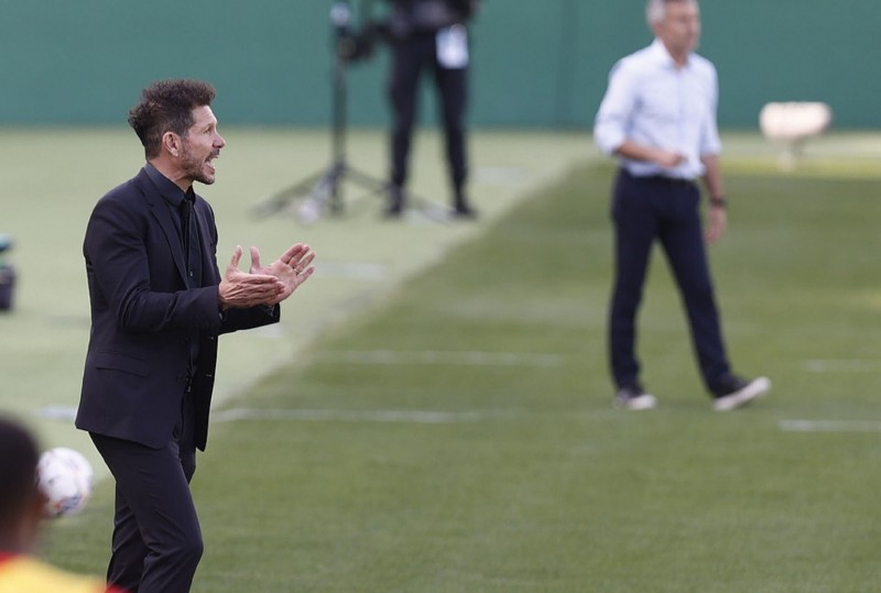 <p>Simeone, durante el Elche-Atleti.</p>