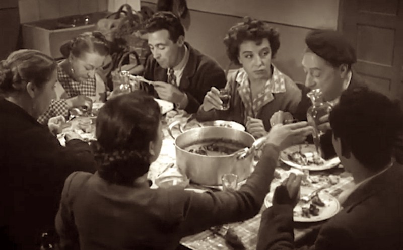 <p>Fotograma de la película 'Surcos', dirigida por José Antonio Nieves Conde (1951).</p>
