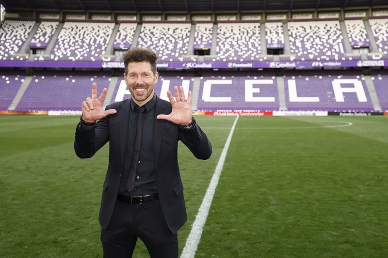 <p>Pablo Diego Simeone, tras la victoria contra el Valladolid en Pucela. </p>