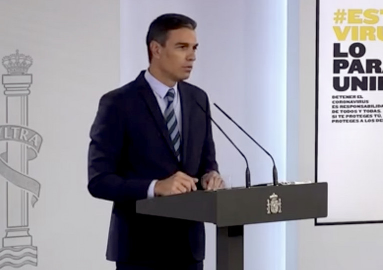 <p>Pedro Sánchez comparece tras una reunión sobre la repatriación del contingente español en Afganistán (27 de agosto de 2021).</p>