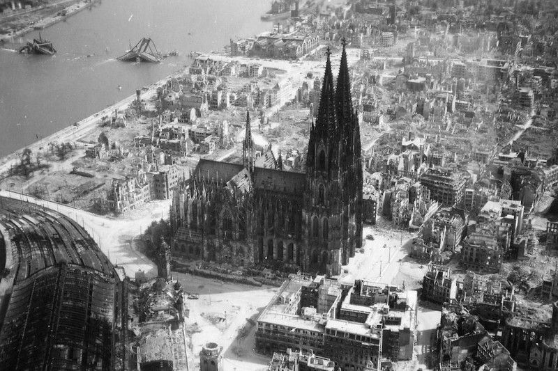 <p>Colonia (Alemania), durante la Segunda Guerra Mundial. </p>