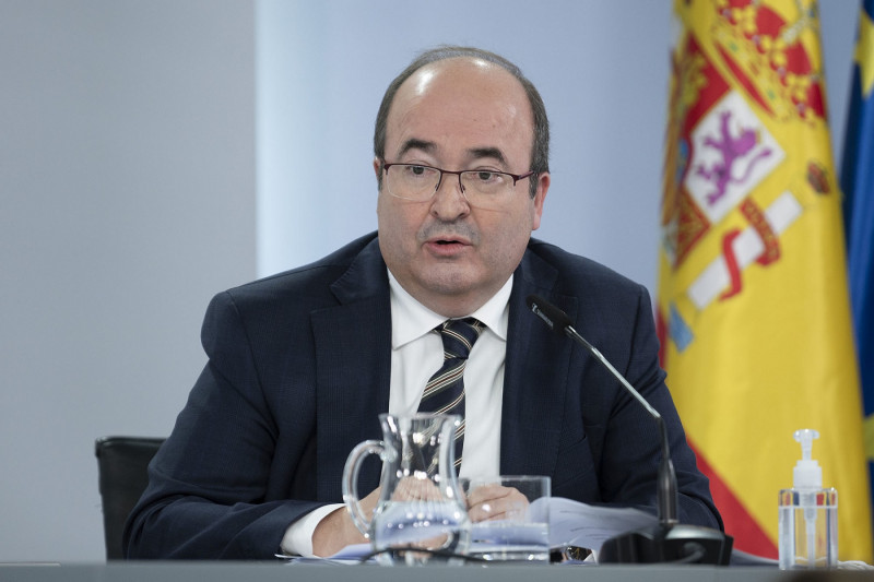 <p>El ministro de Cultura y Deporte, Miquel Iceta, en rueda de prensa tras el Consejo de Ministros del 17 de diciembre.</p>
