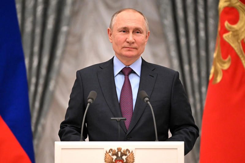<p>Vladimir Putin durante una rueda de prensa el 22 de febrero de 2022.</p>