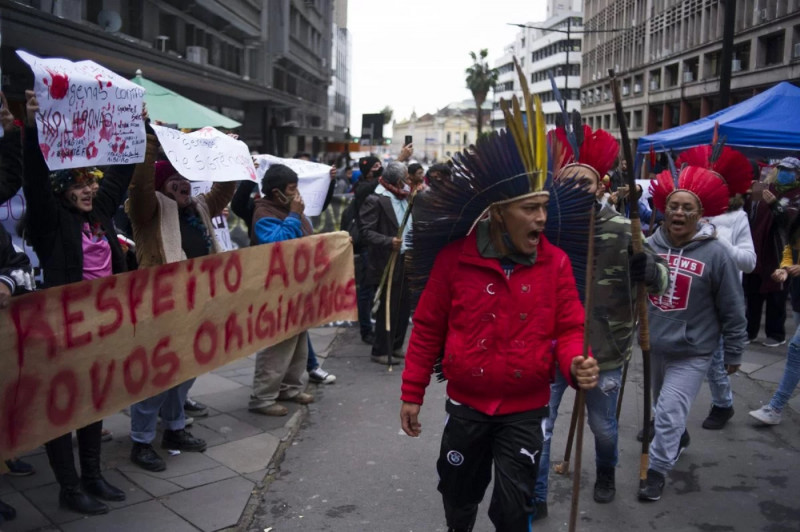 <p>Indígenas brasileños durante una protesta en junio de 2021. </p>