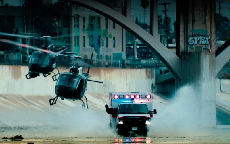 <p>Una escena de la película Ambulance (Michael Bay, 2022).</p>