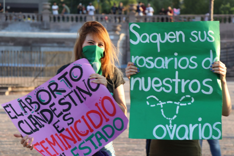 <p>Mujeres en México se manifiestan por el derecho al aborto en condiciones seguras y dignas. </p>