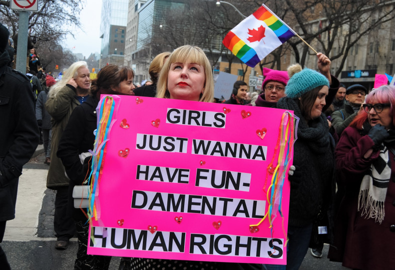 <p>Mujeres en una manifestación en 2017 en Toronto, Canadá. </p>