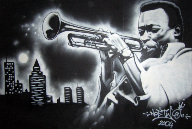 <p>Grafiti callejero homenajeando al trompetista Miles Davis.</p>