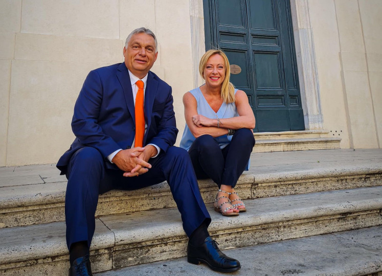 <p>Girogia Meloni con el primer ministro húngaro, Viktor Orbán.</p>