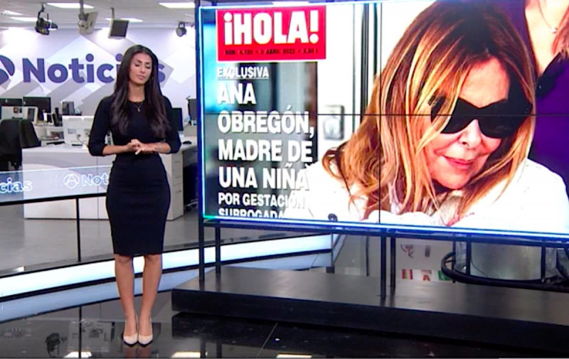 <p>Un informativo con la noticia de la maternidad de Ana Obregón a través de un vientre de alquiler. </p>