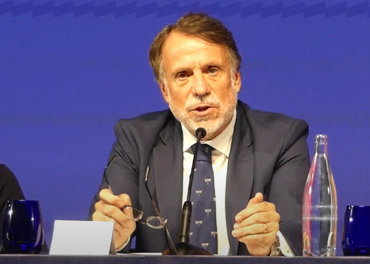 <p>José Creuheras durante la presentación del Premio Planeta 2022. </p>