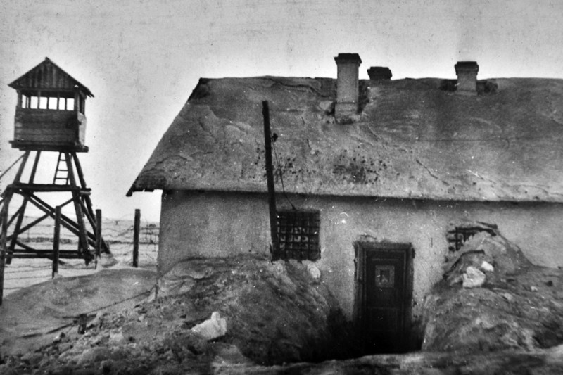 <p>Celda de detención (aislador penal) de un campo en la región de Vorkuta, 1945.<strong> / Archivo Estatal de la Federación Rusa</strong></p>